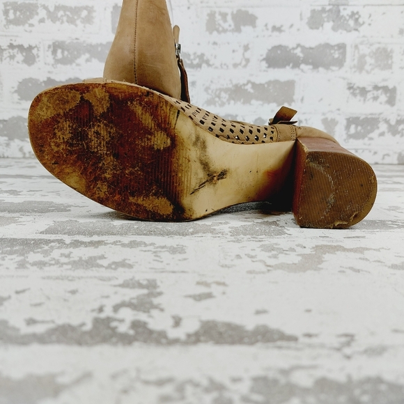 Guess Oana Tan Brown Leather Perforated Peep Toe Block Heel Ankle Booties V536 - Picture 8 of 13